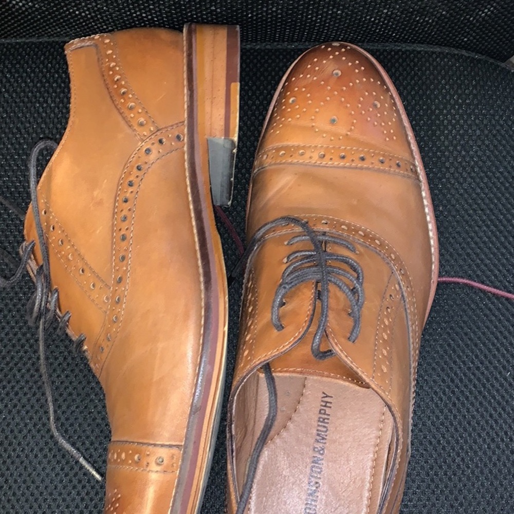 Men’s dress shoes